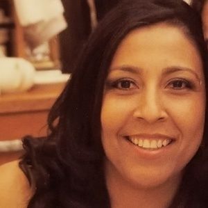 Meet your Posher, Aida